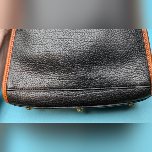 Vintage Dooney & Bourke Lockhart Shoulder Bag Navy - Picture 6 of 14